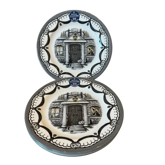 Royal Stafford Halloween Haunted House Salad Plates 8.5in Porcelain Set of 4 New - Picture 2 of 12